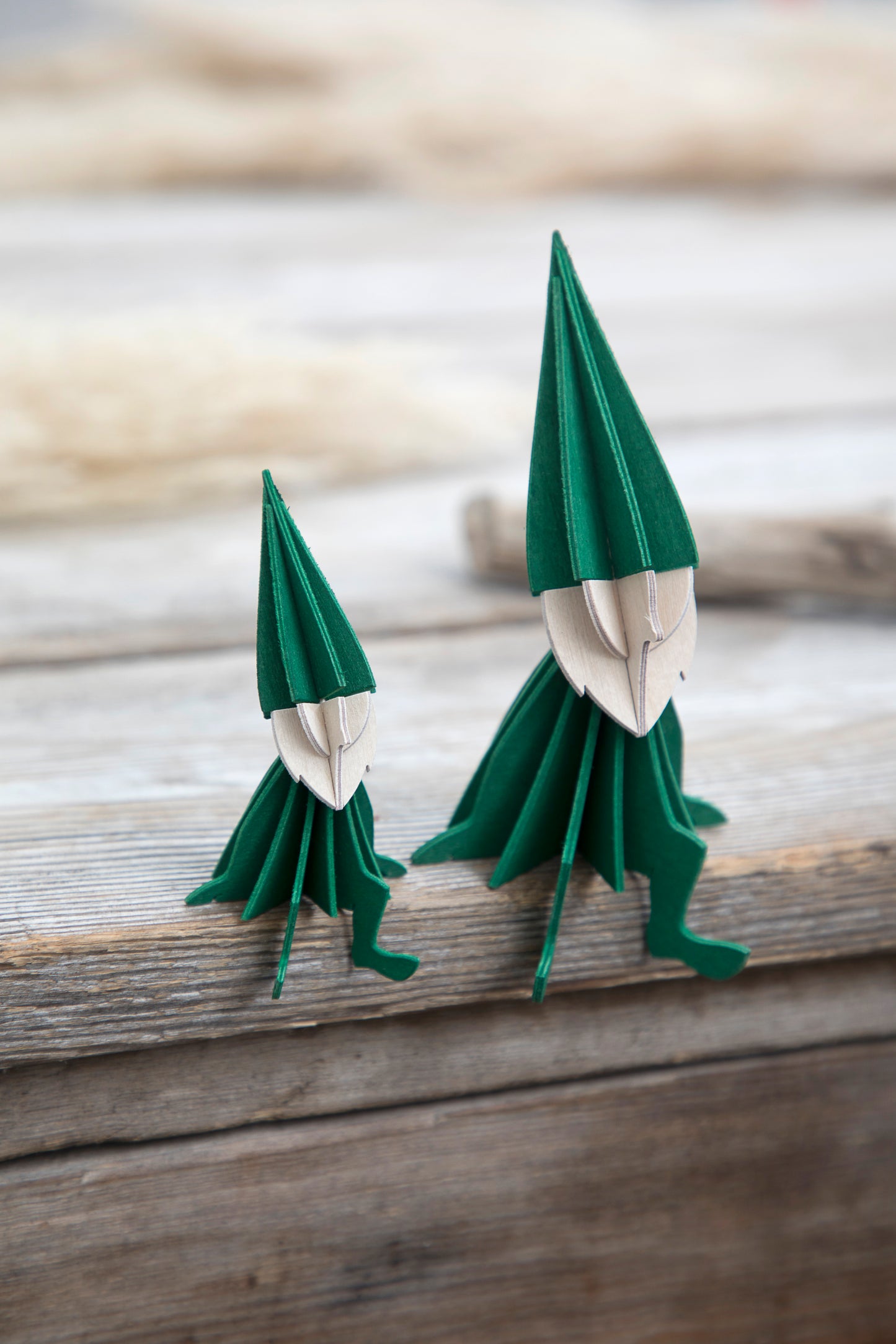 Elfes décoratifs en bois