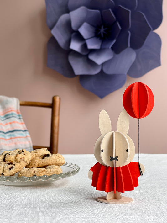 Petit lapin Miffy en bois